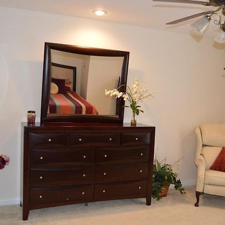 Apartamento Lafayette Grand Manor Waynesville Habitación foto